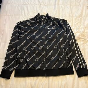 Champion Mens XL Full zipper Mock neck lightweight jacket.